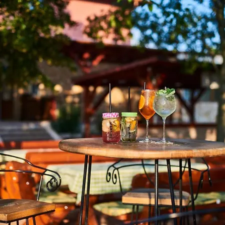 Szent Kristof Borbirtok לינה וארוחת בוקר *